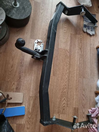 Фаркоп на renault logan