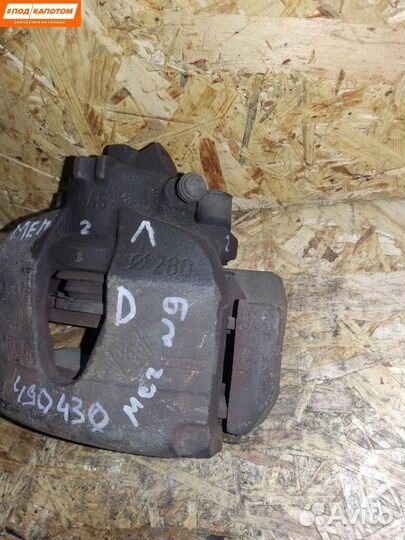 Суппорт тормозной передний левый Renault Megane 2