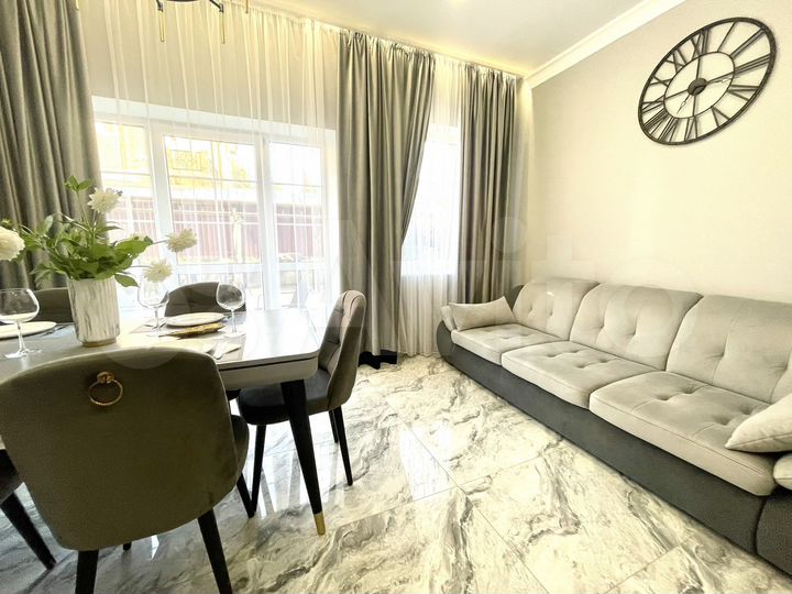 Таунхаус 210 м² на участке 2 сот.