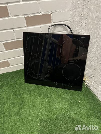 Электрическая варочная панель 4 конфорки