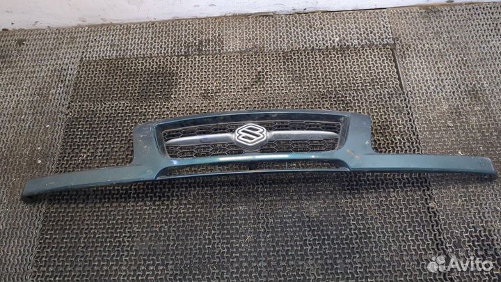 Решетка радиатора Suzuki Grand Vitara, 1999