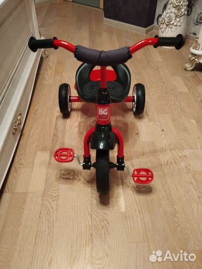 Трехколесный велосипед