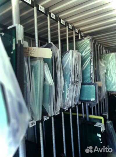 Стекло заднее цельное на Caterpillar 428E CA31512