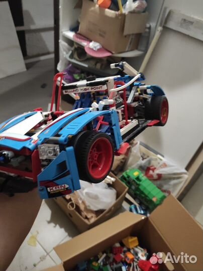 Продаю lego конструктор