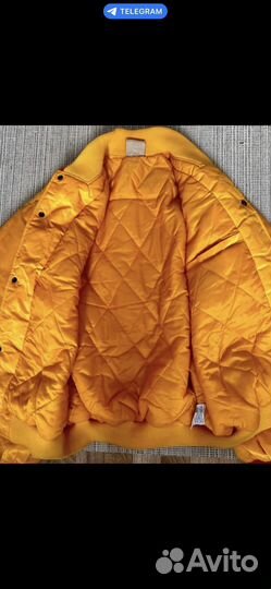 Куртка бомбер