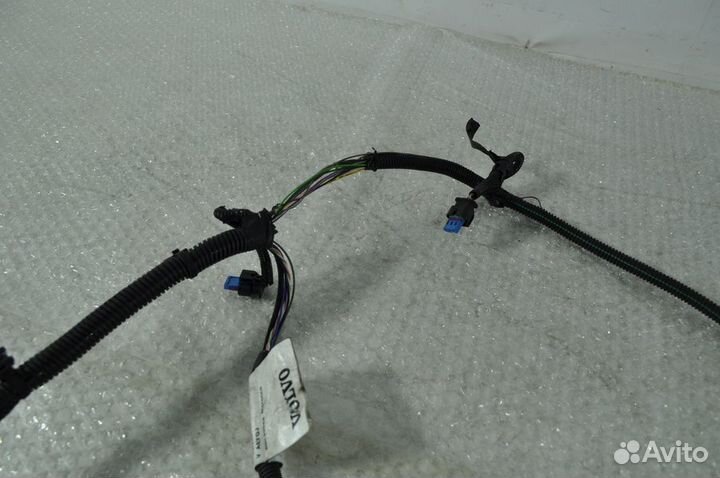 Проводка переднего бампера Volvo C40 32320365 Б/У