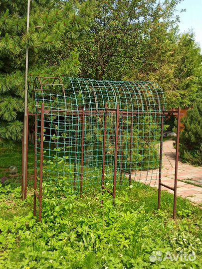 Садовая металлическая арка, пергола, качели