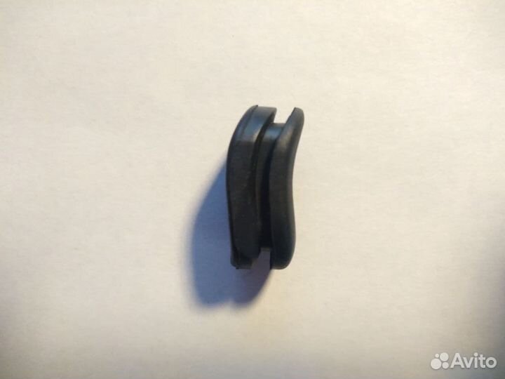 Направляющие для рубашек троса в раму