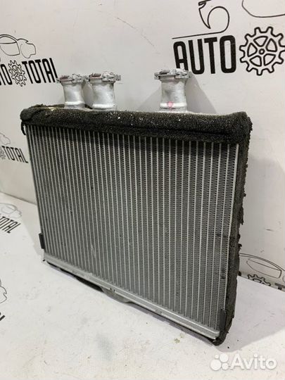 Радиатор отопителя Bmw 745 E65 N62B44 2004