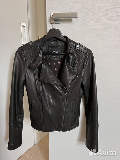 Куртка-косуха кожаная женская