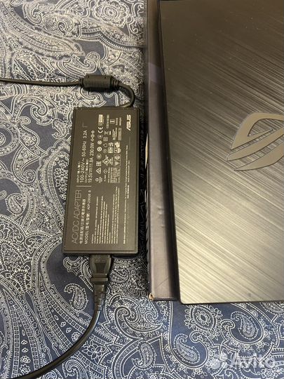 Asus rog strix G712L/i7/RTX2070/17.3