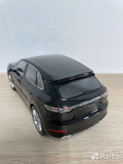Porsche cayenne turbo модель Welly 1:24