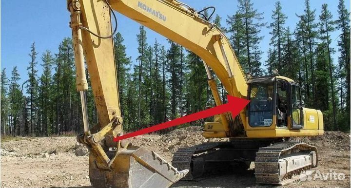 Стекло лобовое на Komatsu 400-7