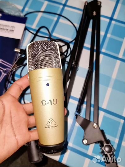 Behringer C-1U USB микрофон