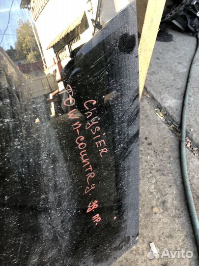 Задние форточки chrysler voyager