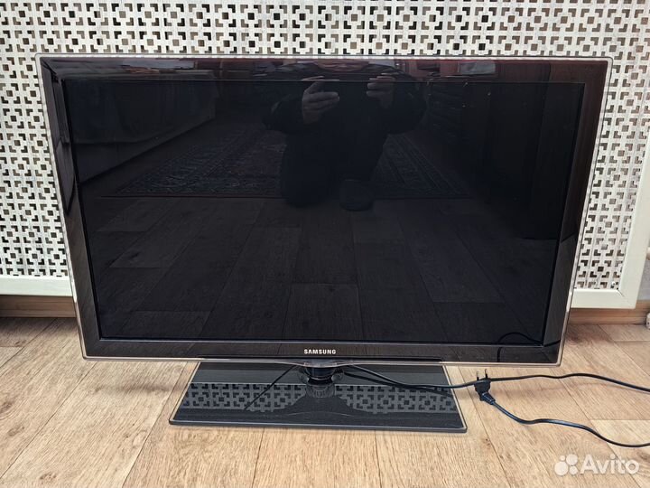 Телевизор Samsung 32d6100
