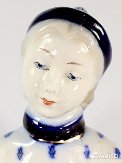 Фарфоровые статуэтки