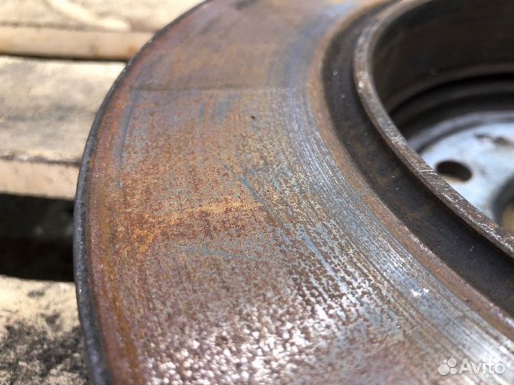 Диск тормозной задний Bmw 5 E60 N52B25 2005