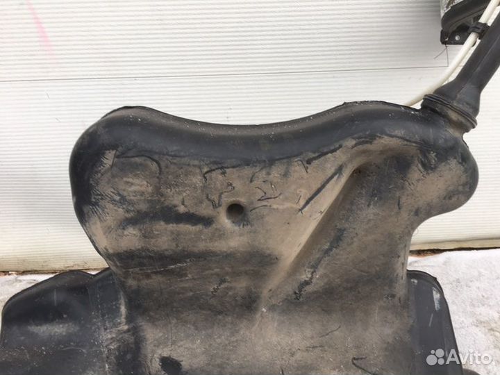 Бензобак Volkswagen Polo 5 2009-2020