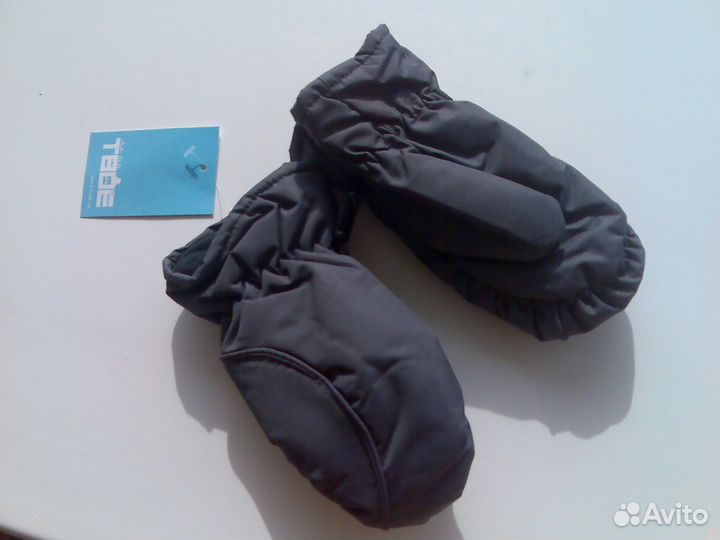 Варежки (новые) +комбинезон с курткой