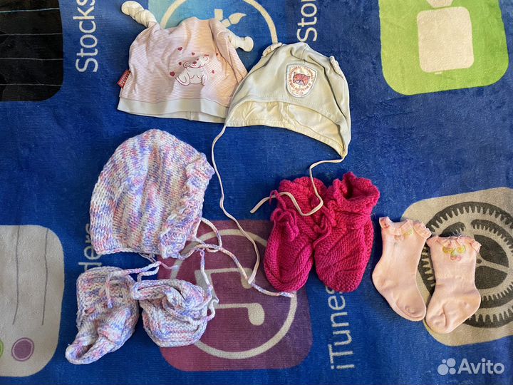Шапочки, чепчики, носочки