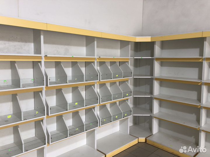 Стелажи прилавки кассовый бокс касса с весами