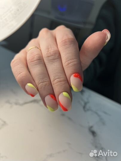 Мастер маникюра педикюра