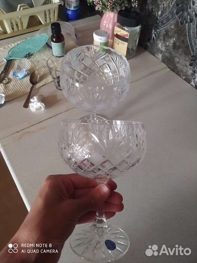 Хрустальная конфетница на ножке