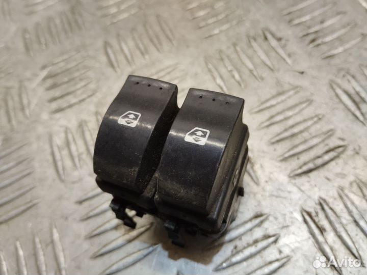 Блок стеклоподъёмников Renault Megane 2