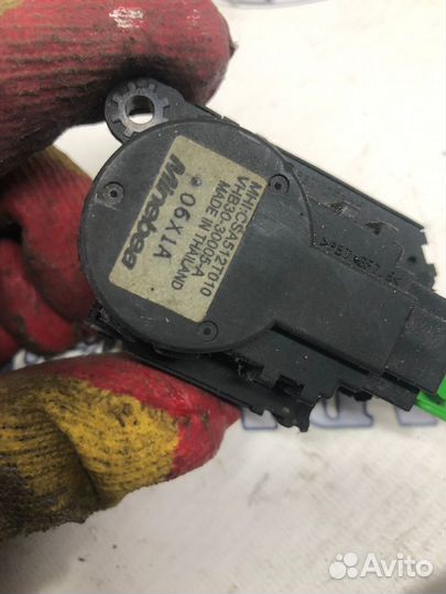 Сервопривод заслонки отопителя Mitsubishi Lancer X