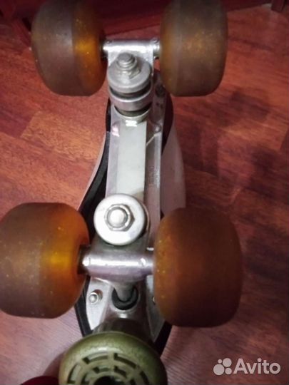 Роликовые коньки женские 36