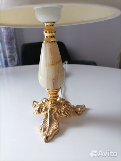 Винтажная настольная лампа