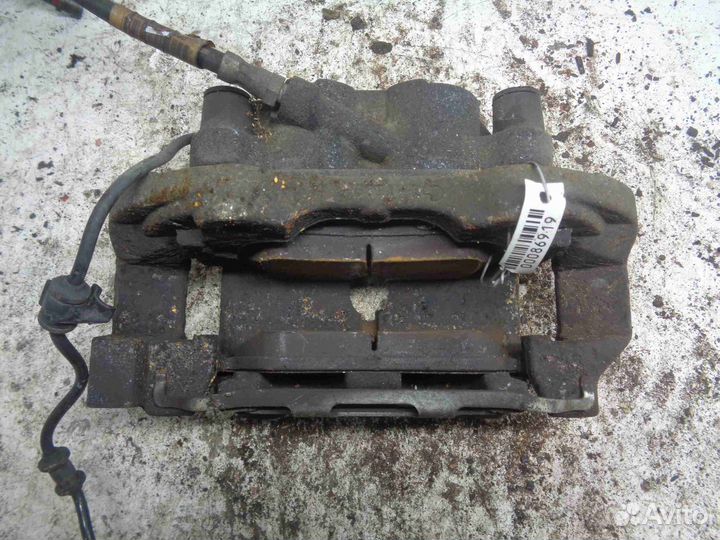 Суппорт передний правый Mercedes M-klasse W164