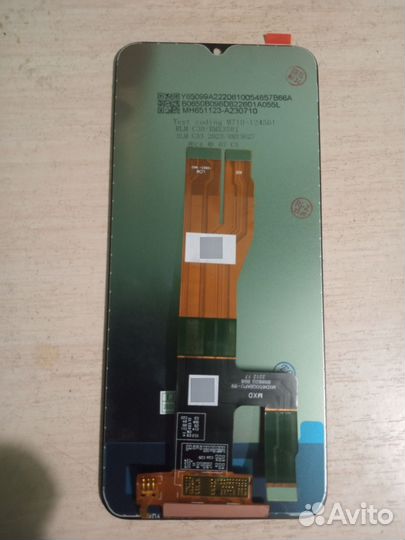 Дисплей на Realme C30