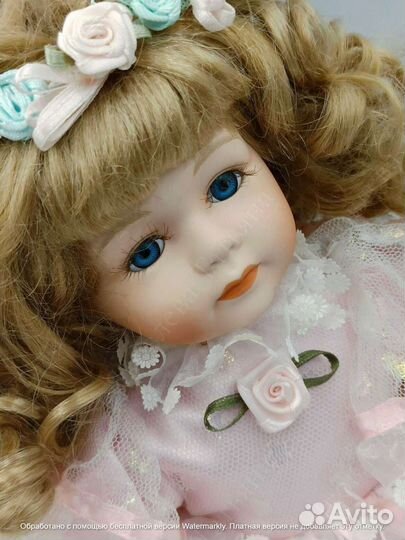Кукла фарфоровая коллекционная