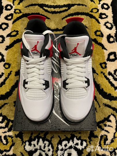 Jordan 4 Retro 