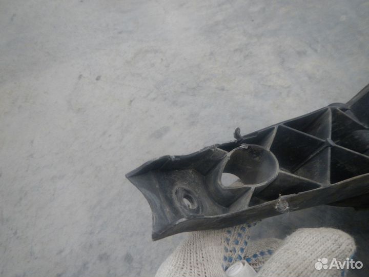 Б/У Б/У Фара противотуманная правая, Lexus