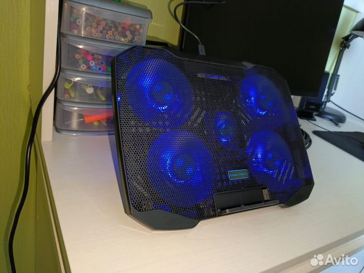 Подставка с охлаждением для ноутбука