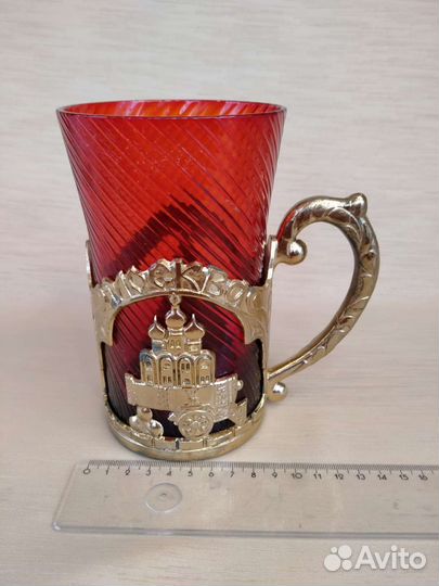 Кружка красное стекло с подстаканником Москва