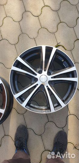 Диски r18 5x114.3