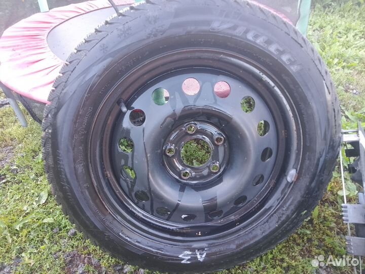 R16 Viatti Brina Nordico V-522 205/55, PCD 5x114.3 DIA 56.1