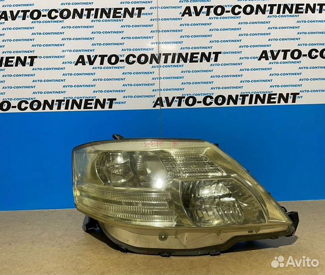 Фара правая Toyota Alphard ANH10 2AZ