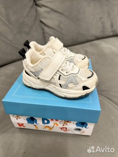 Кроссовки Zara 22 размер