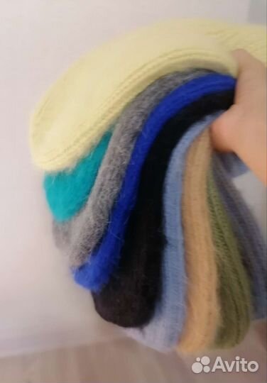 Шапки вязанные из пуха норки ручная работа