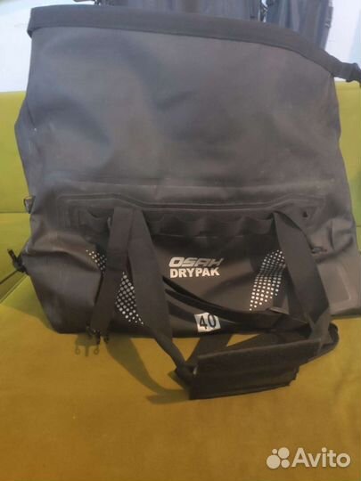 Мягкий прорезиненный кофр на заднее сидение