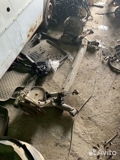 Задняя балка Рено канго 2,2010