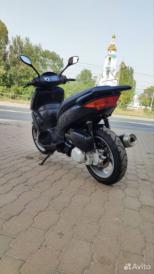 Скутер Benelli Caffenero 250