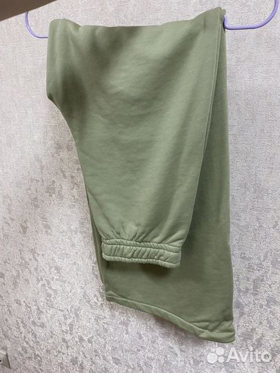 Спортивный костюм женский