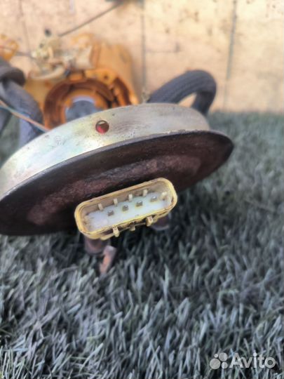 Насос топливный Opel Omega B