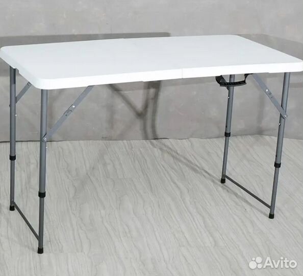 Стол пластиковый-чемодан 122х61х74см